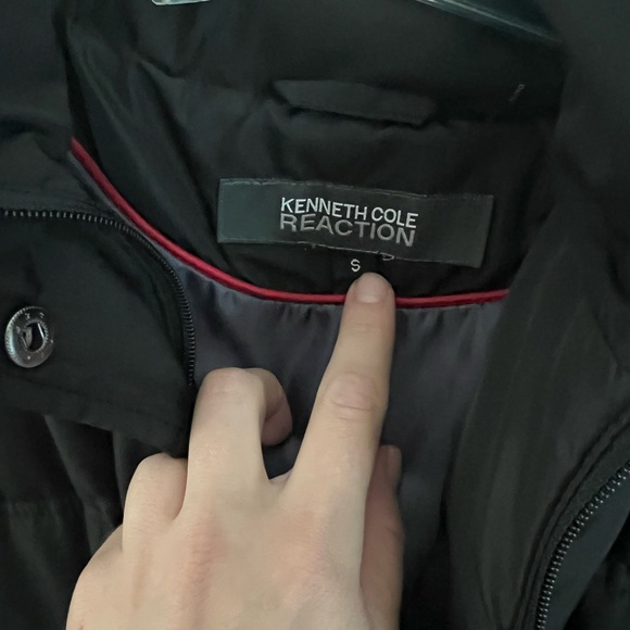 Women’s Kenneth Cole Puffer Jacket - Picture 3 of 9